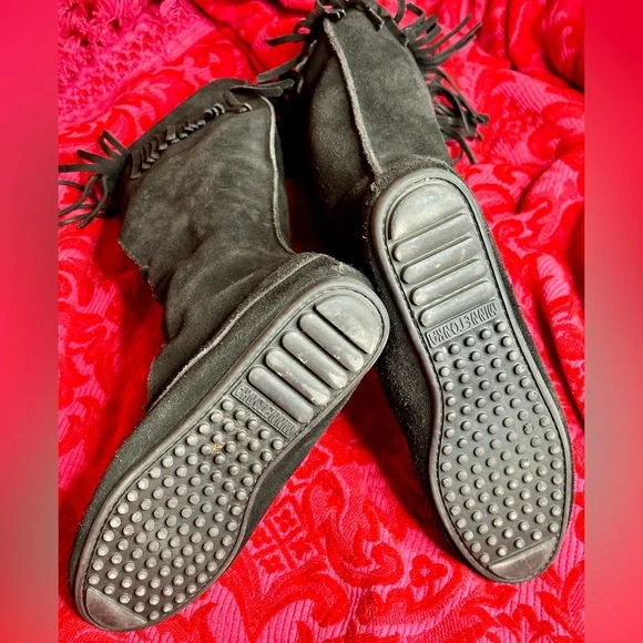 MINNETONKA MOCCASINS AND SCARVES BUNDLE - Picture 8 of 9